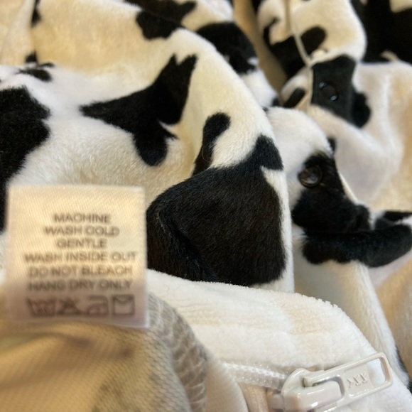 Le Top Cow Costume, 12 mo - Picture 9 of 10